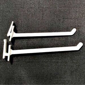 280pcs Specialty Plastic Display Hooks in 2 Sizes